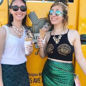 Meet your Posher, Liz